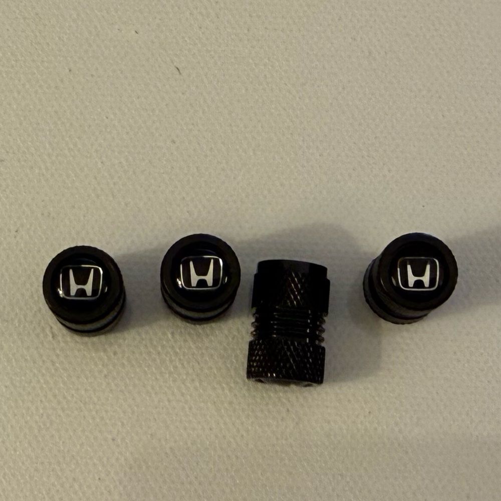 Honda Valve Stem Caps in Black Set of 4 NWT